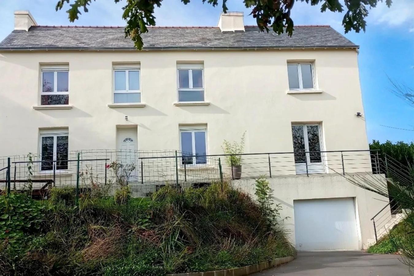 Petite Maison Avec Jardin Landrévarzec Exterior foto